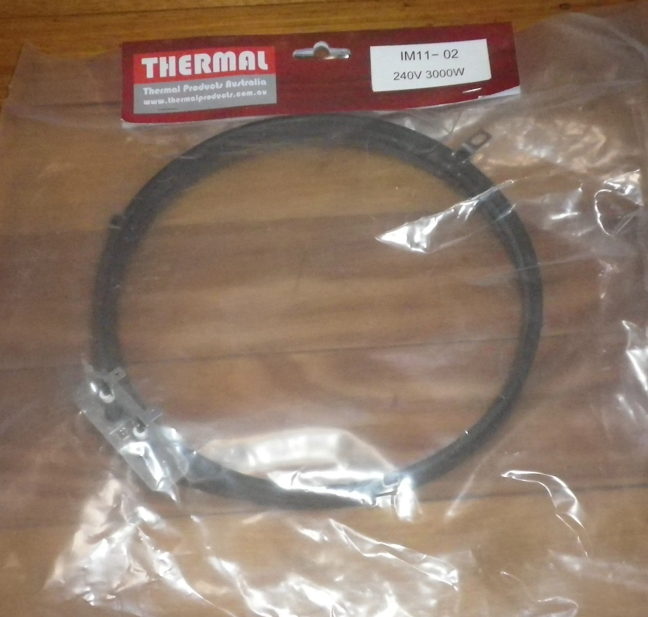 3000Watt Technika, Euro Triple Loop Fan Oven Element with Studs - Part # IM11-02