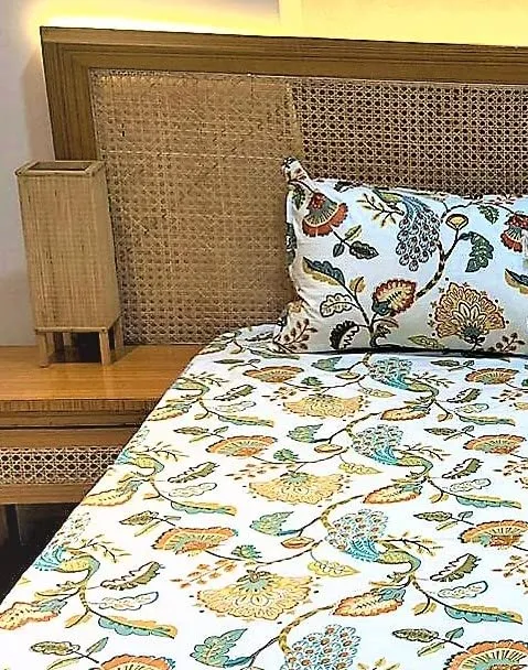 Anchals Collection Jaipuri Block Print Double Bed 90 X 100 inch Queen/King Size Cotton bedsheet Set with Two Full Size Pillow Covers�100% Stylish