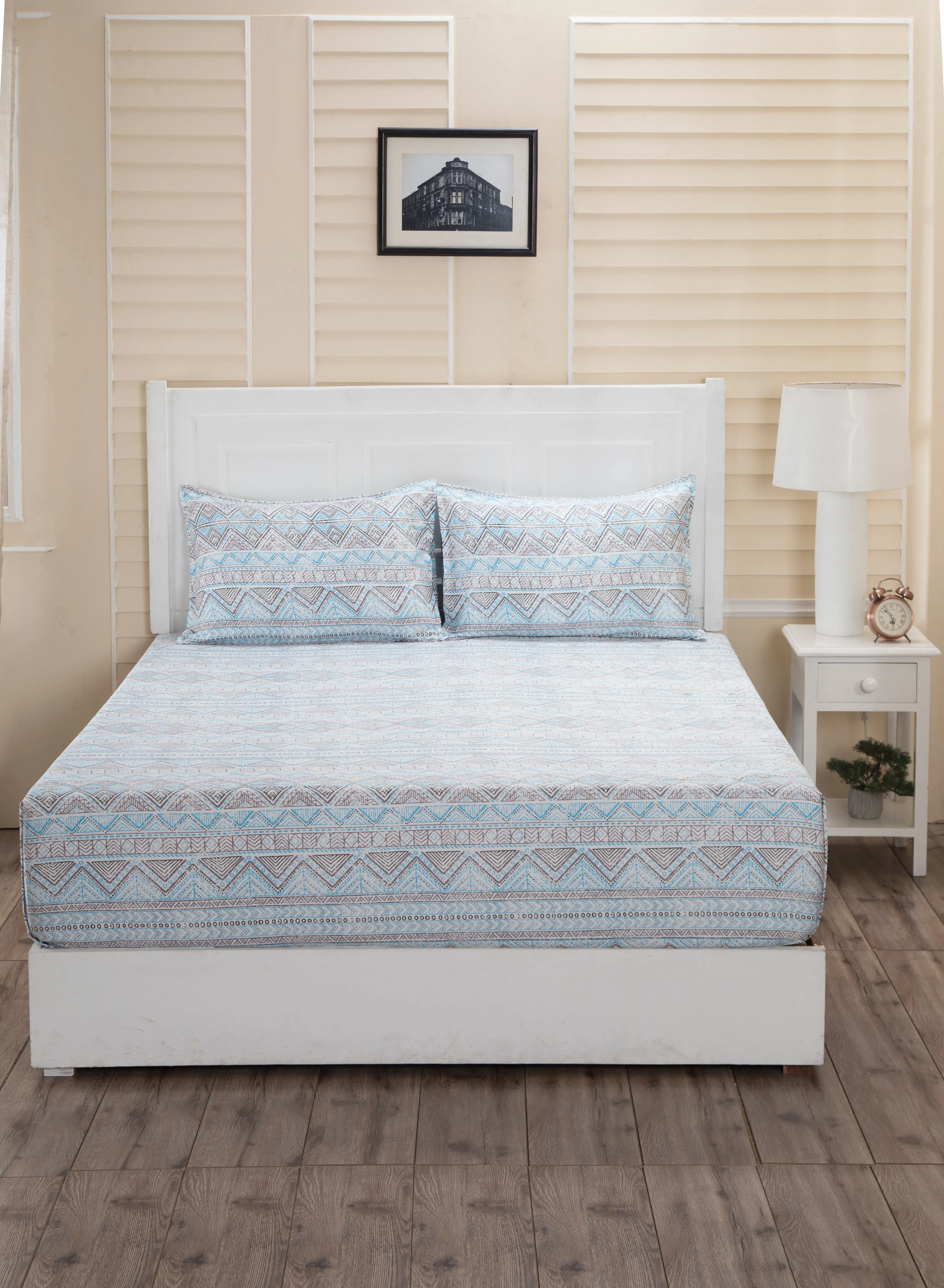 Donatella Austin Printed 200 TC 100% Cotton Blue Bed Sheet