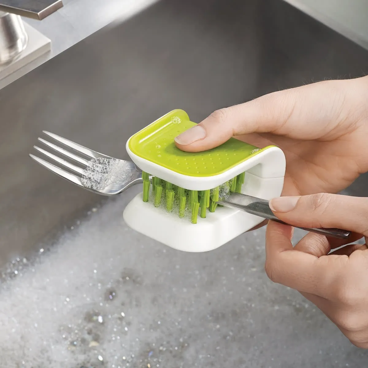 Scrub Brush for Knife & Cutlery