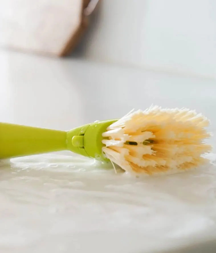 Suds Up Soap-Disp Dish Brush