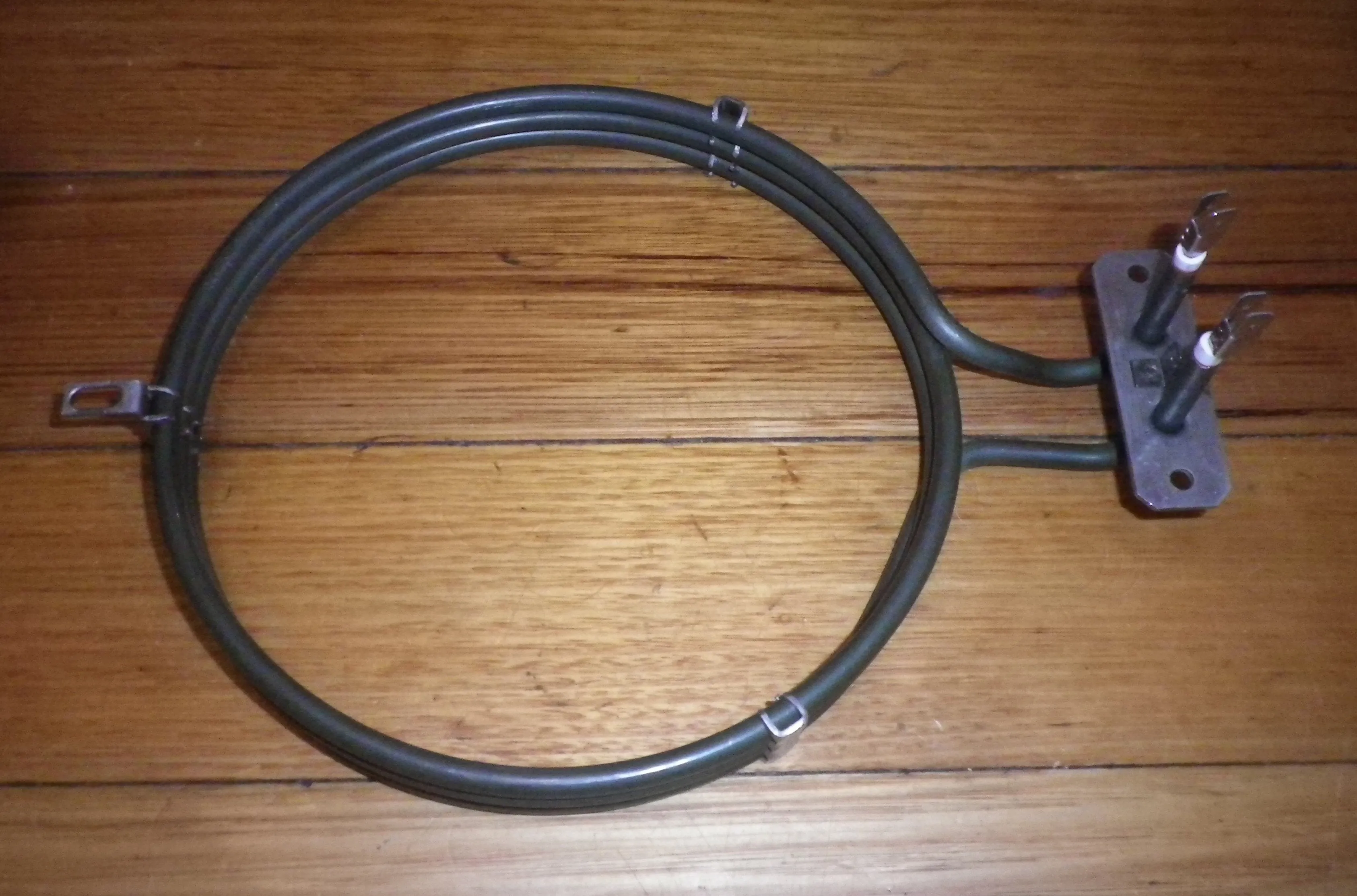 Tecknika 2300Watt 3 Loop Long Neck Fan Forced Oven Element - Part # SE900