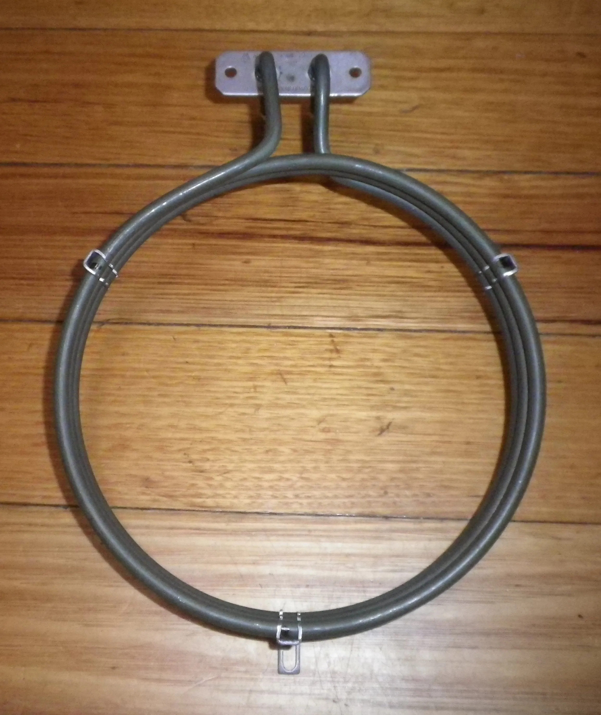 Tecknika 2300Watt 3 Loop Long Neck Fan Forced Oven Element - Part # SE900