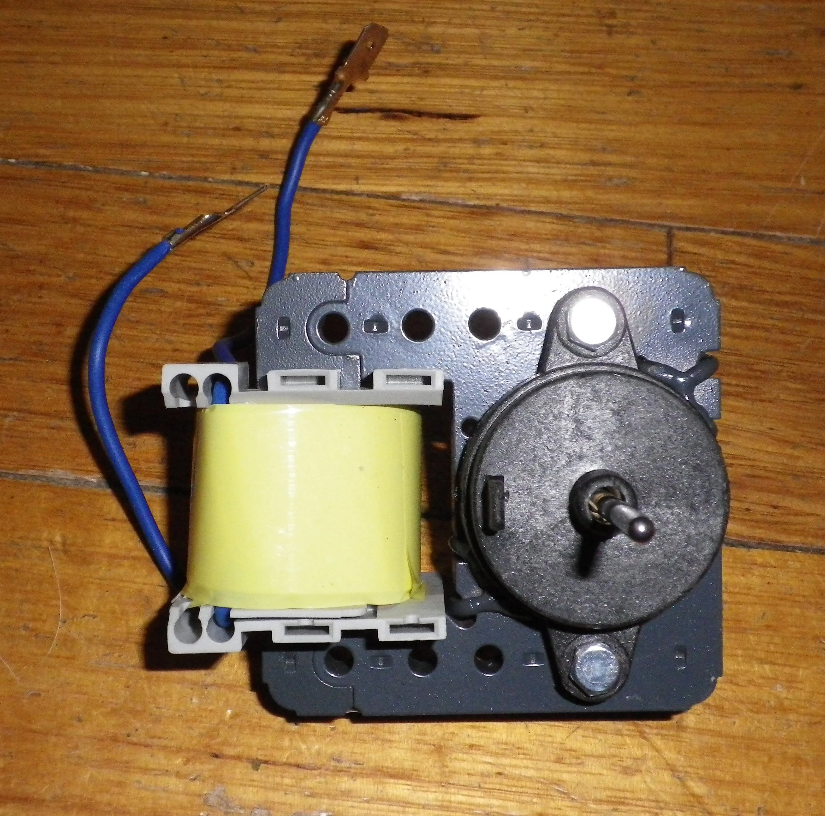 Universal Reversible Evaporator Fan Motor - Part # RF039-1